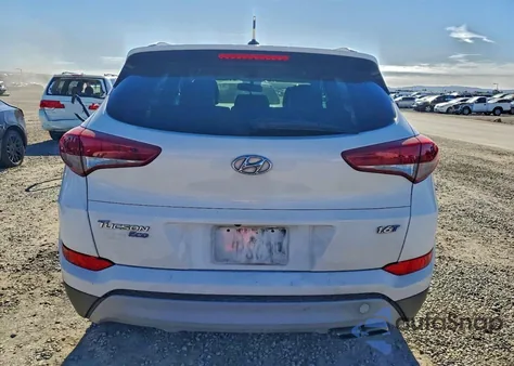 2017 Hyundai Tucson Limited z USA, uszkodzony, nr VIN KM8J33A29HU302495